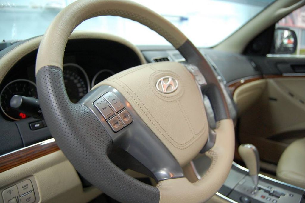 Перетяжка салона Hyundai Genesis Перетяжка салона Hyundai Genesis