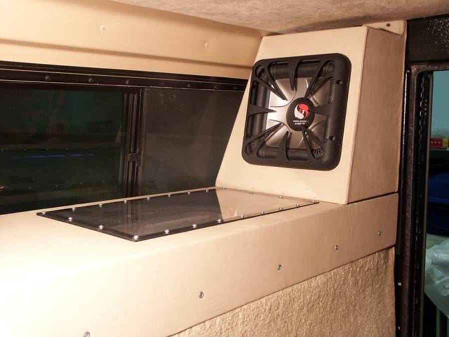 Перетяжка салона HUMMER H Перетяжка салона HUMMER H