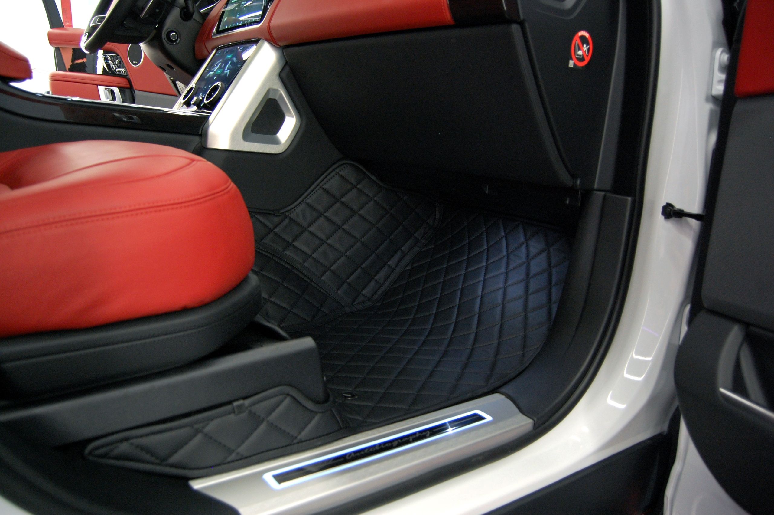 ковры range rover DJzWEfbjl9A.jpg