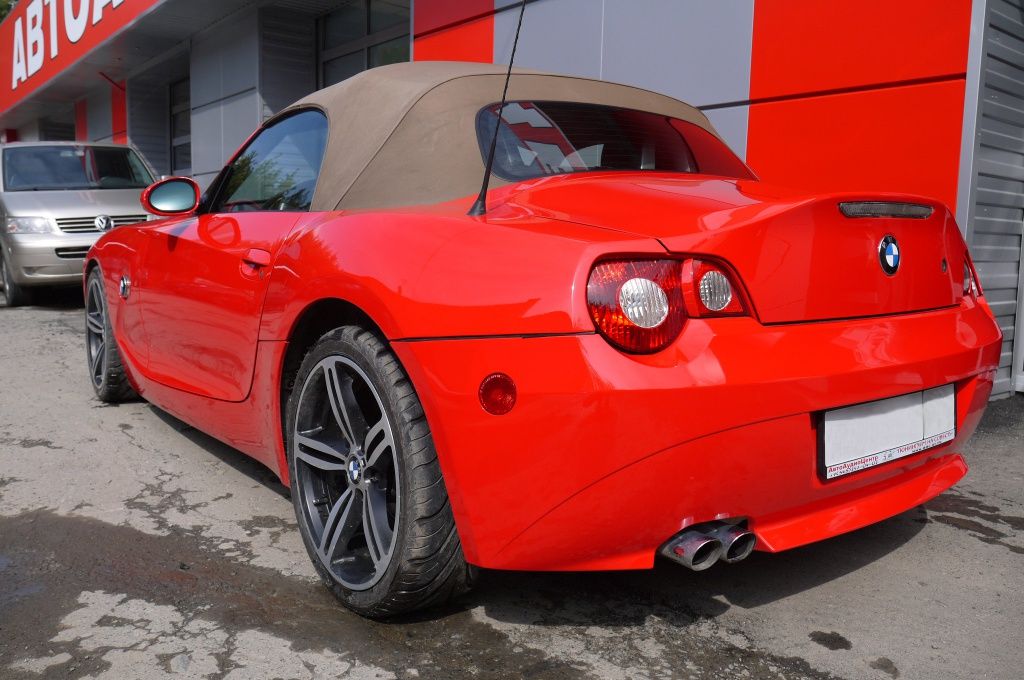 Перетяжка салона BMW Z4 Перетяжка салона BMW Z4